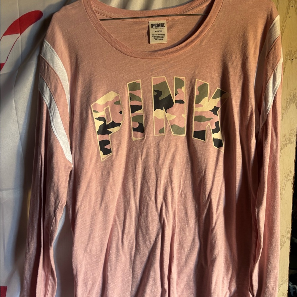 VS PINK long sleeve with camo logo